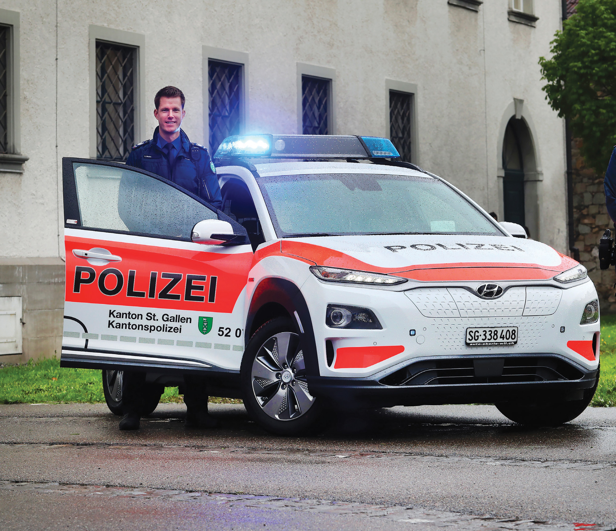 Kendaraan Listrik Pertama Polisi Cantonal St. Gallen - Swiss