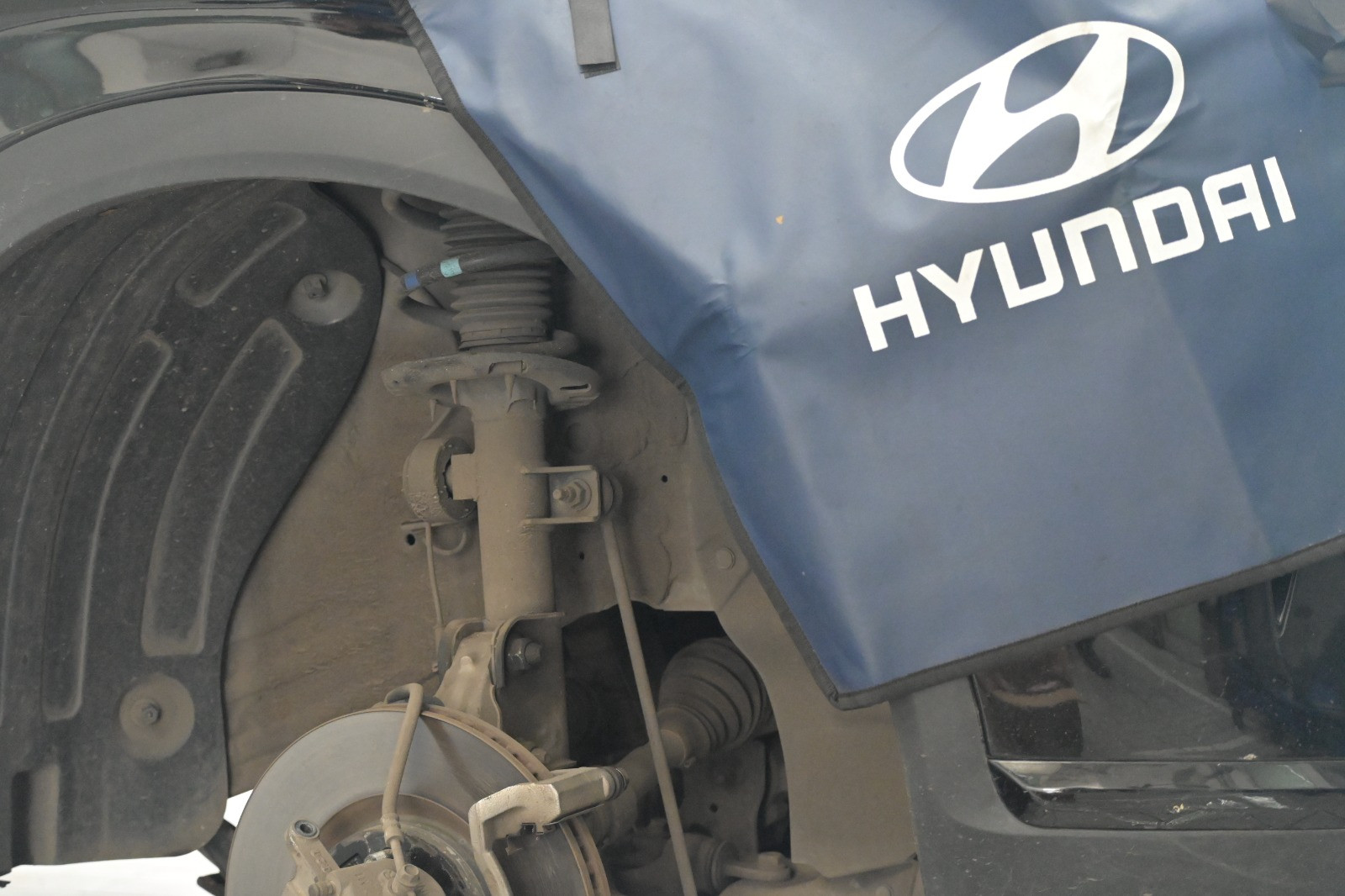 Suspensi Depan Mengalami Gangguan? Ini 6 Penyebab Utamanya