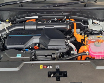 Oktan BBM Yang Tepat, Kunci Efisiensi Dan Performa Mobil Hybrid Modern