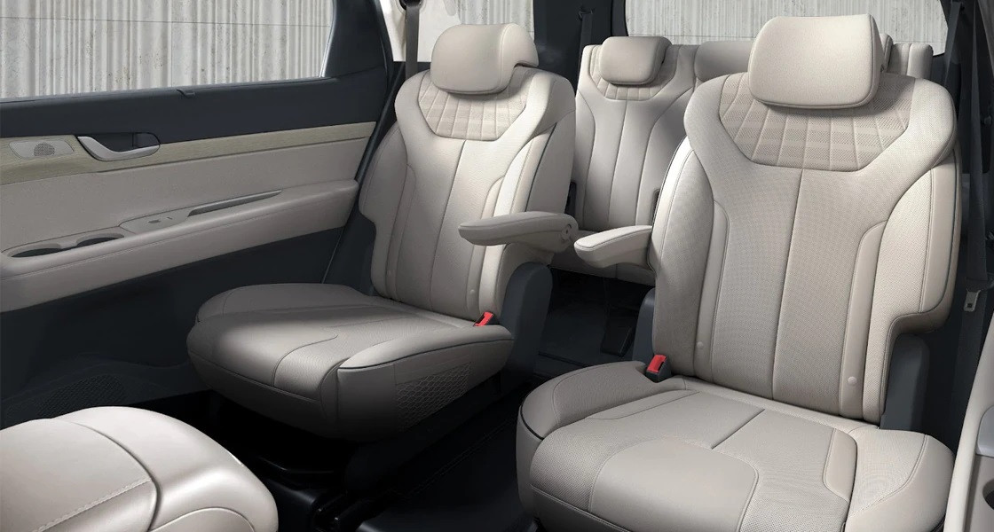 Penumpang Dan Pengemudi Hyundai Ngobrol Via “Rear Passenger Talk”