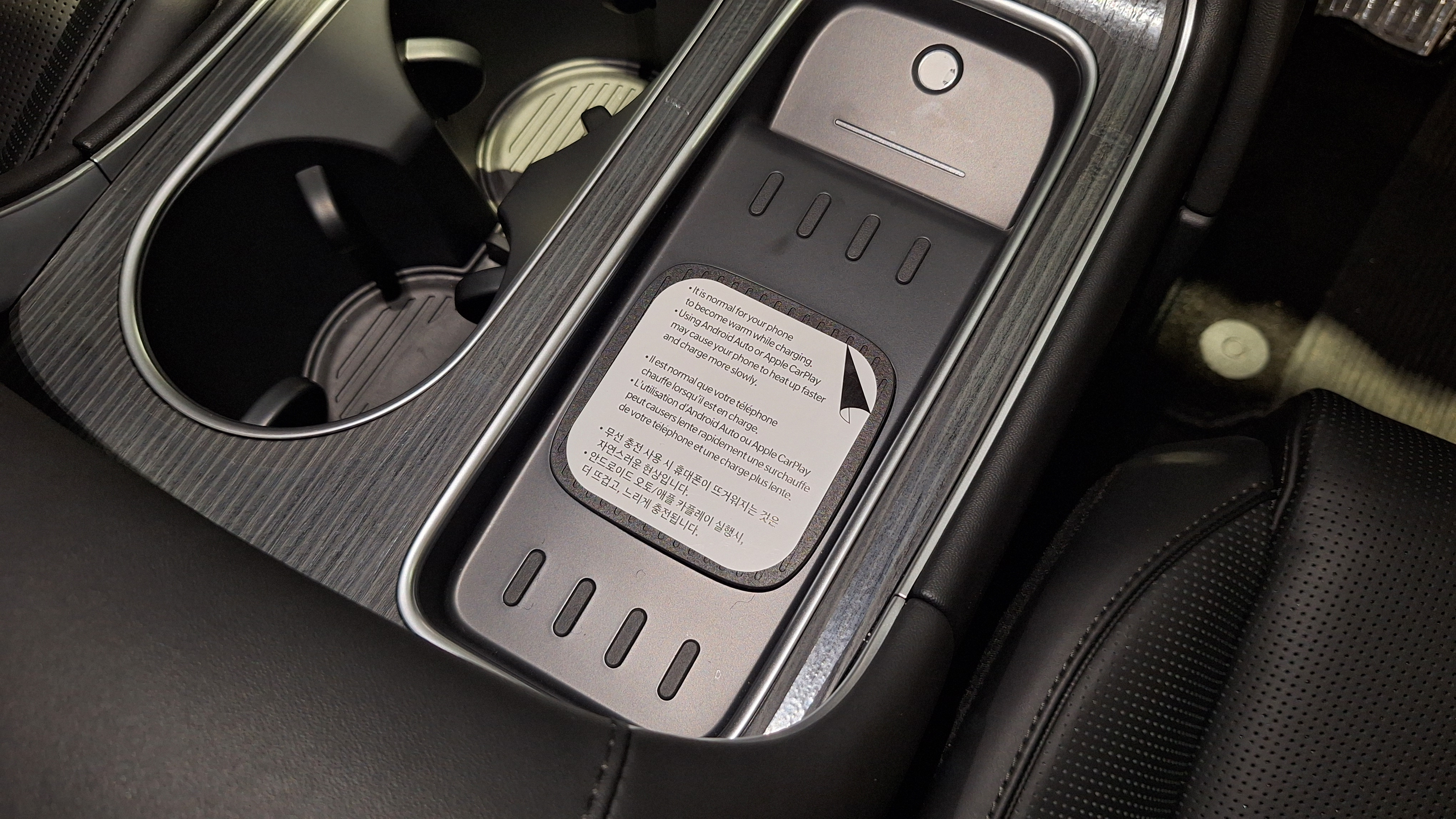 Mengenal Wireless Charging Pad Hyundai PALISADE Dan Cara Menjaganya Tetap Optimal