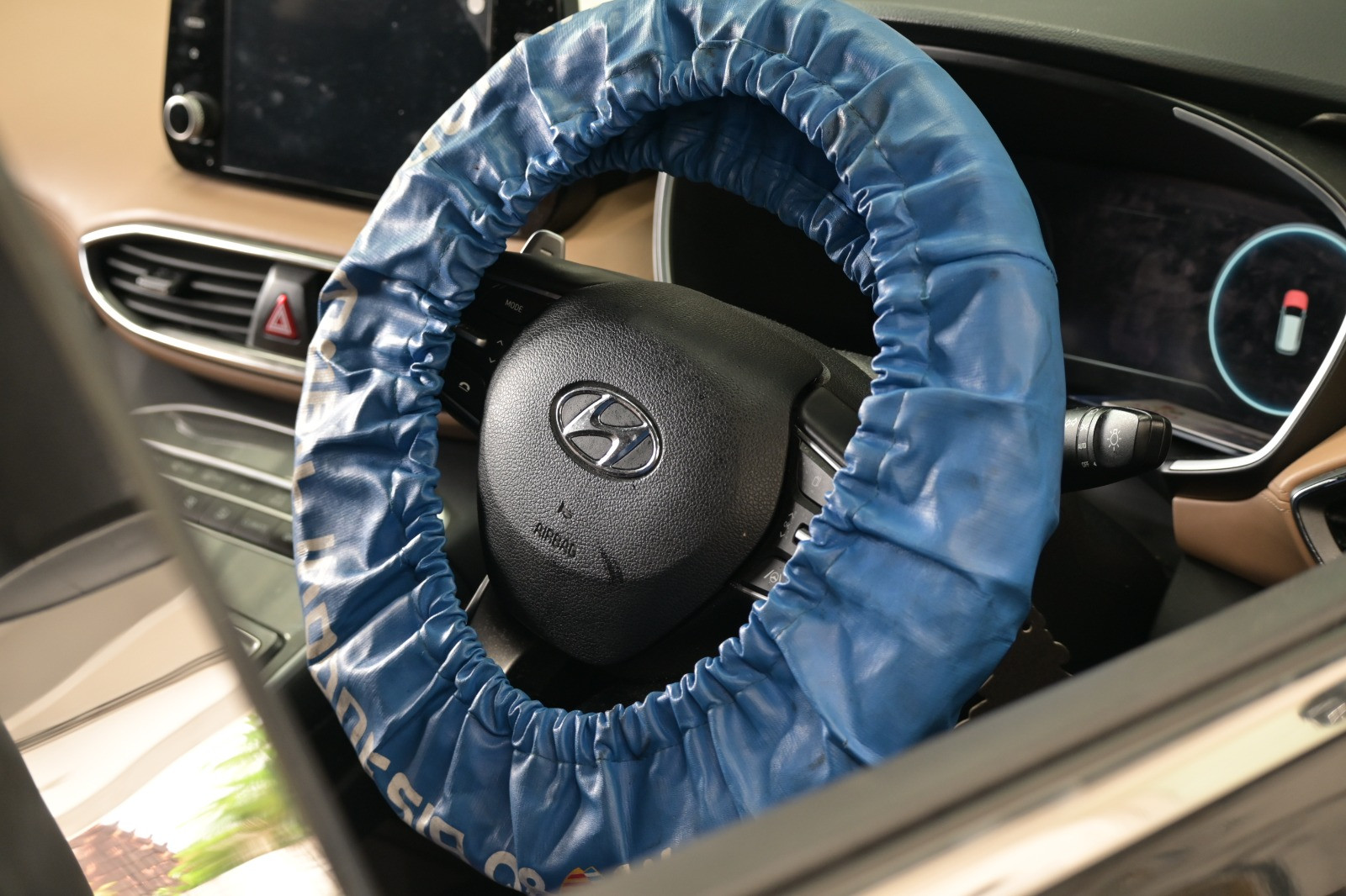 5 Alasan Setir Mobil Dipasang Pelindung Saat Servis Di Bengkel Resmi Hyundai