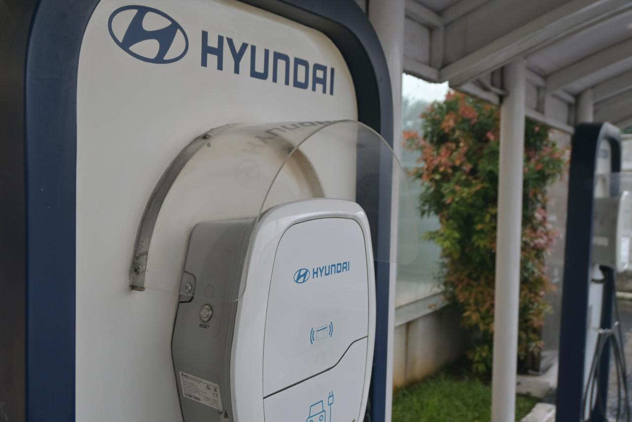 AC Charger vs DC Fast Charger: Apa Bedanya Dan Kapan Digunakan?