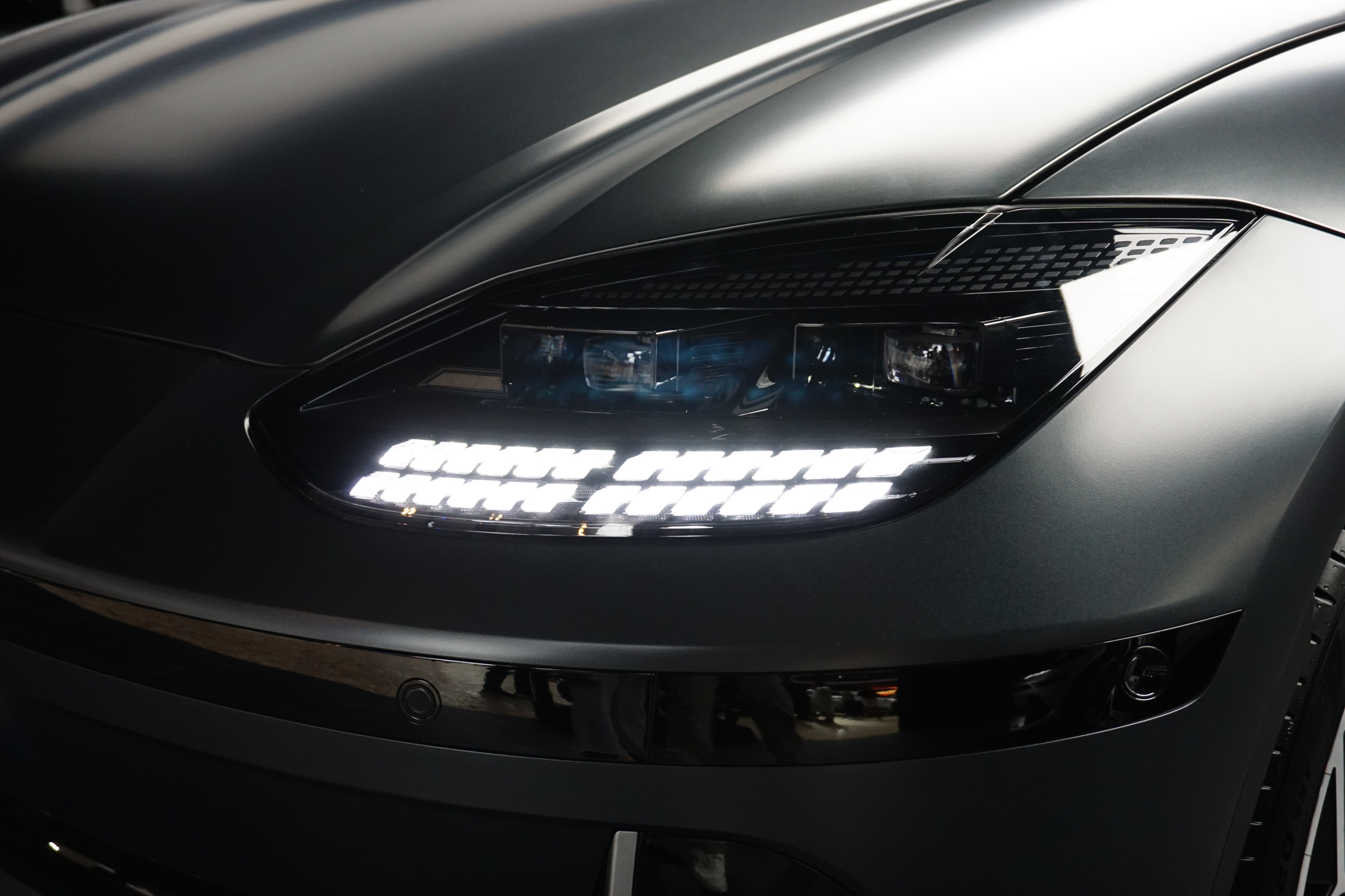 Penerangan Maksimal Dengan Lampu Dual Projector Hyundai Ioniq 6