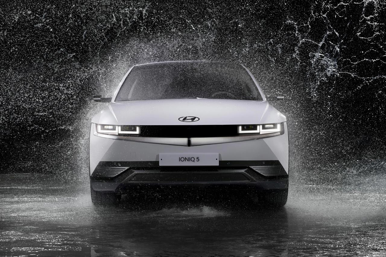 Musim Hujan Lebat, Pengemudi Mobil Listrik Hyundai Perlu 7 Antisipasi Ekstra