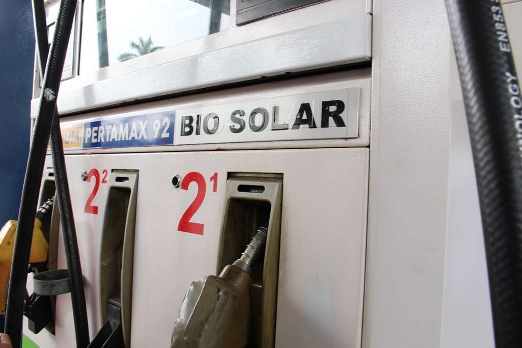 Sudah Resmi Beredar, Sebenarnya Apa Itu Bahan Bakar Solar B20 ...