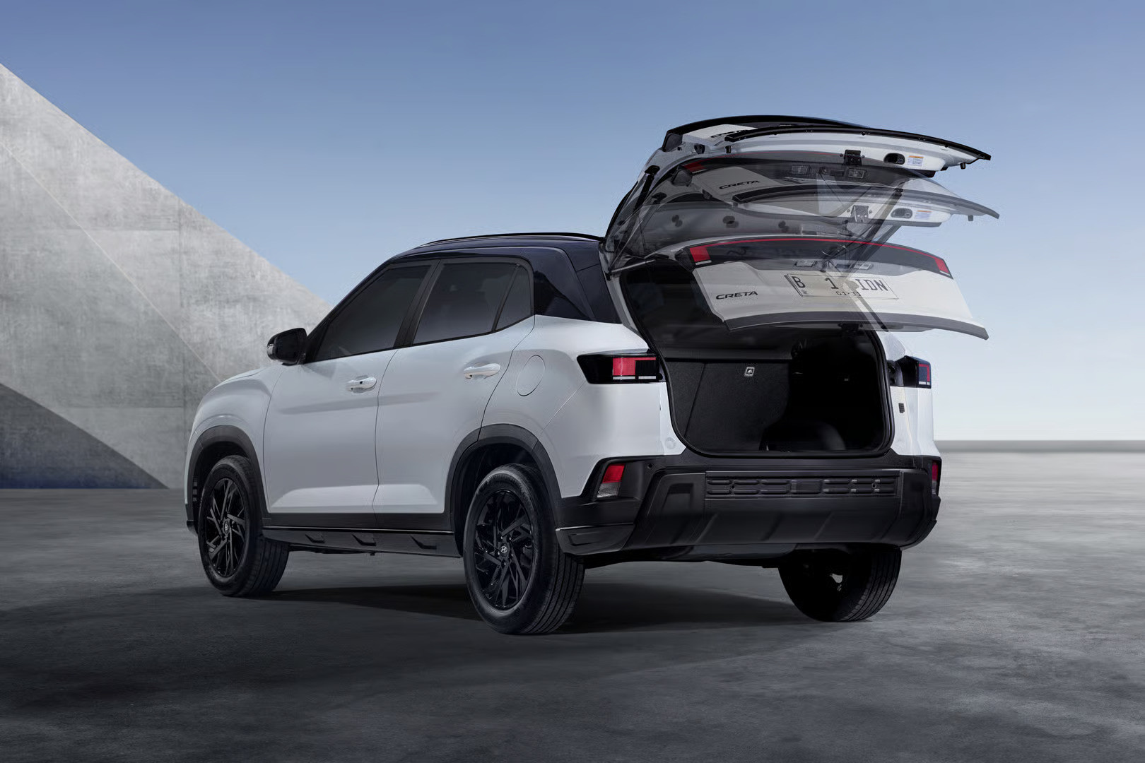 5 Keunggulan Electric Power Tailgate Di New CRETA Alpha