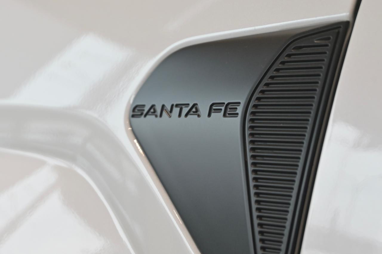SUV Hybrid Hyundai SANTA FE XRT: Karakter Adventure Yang Cocok Di Indonesia
