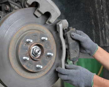 Hujan Mulai Datang, 5 Hal Pada Rem Mobil Yang Perlu Diperhatikan