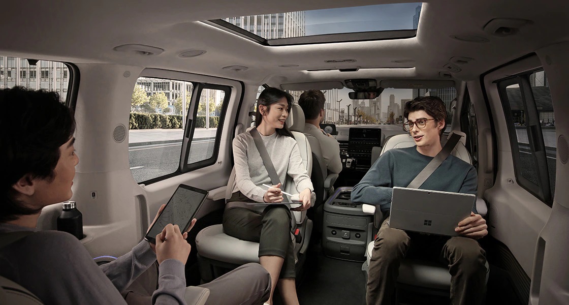 mobil travel hyundai